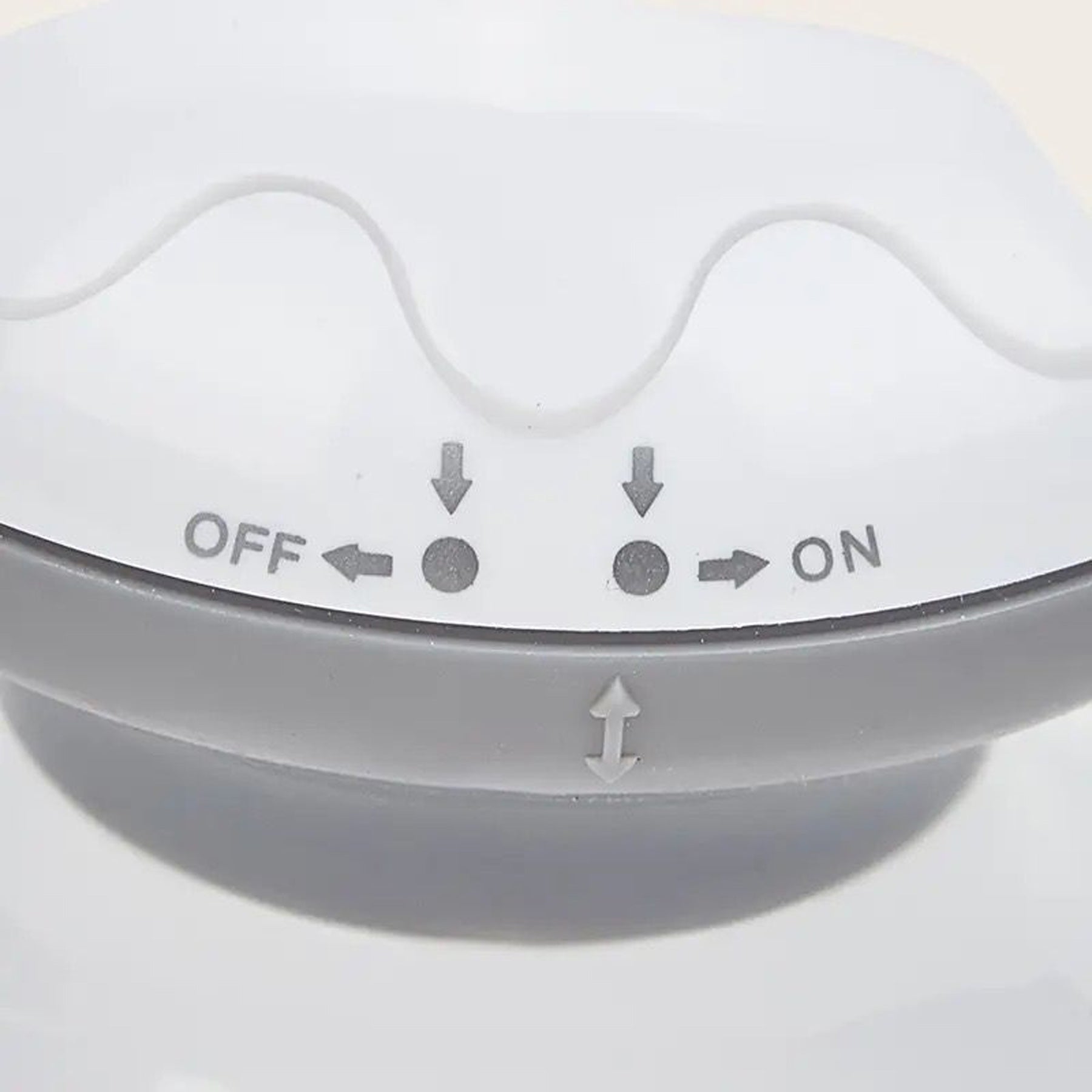 CNAIER Battery Operated Electric Head Massager