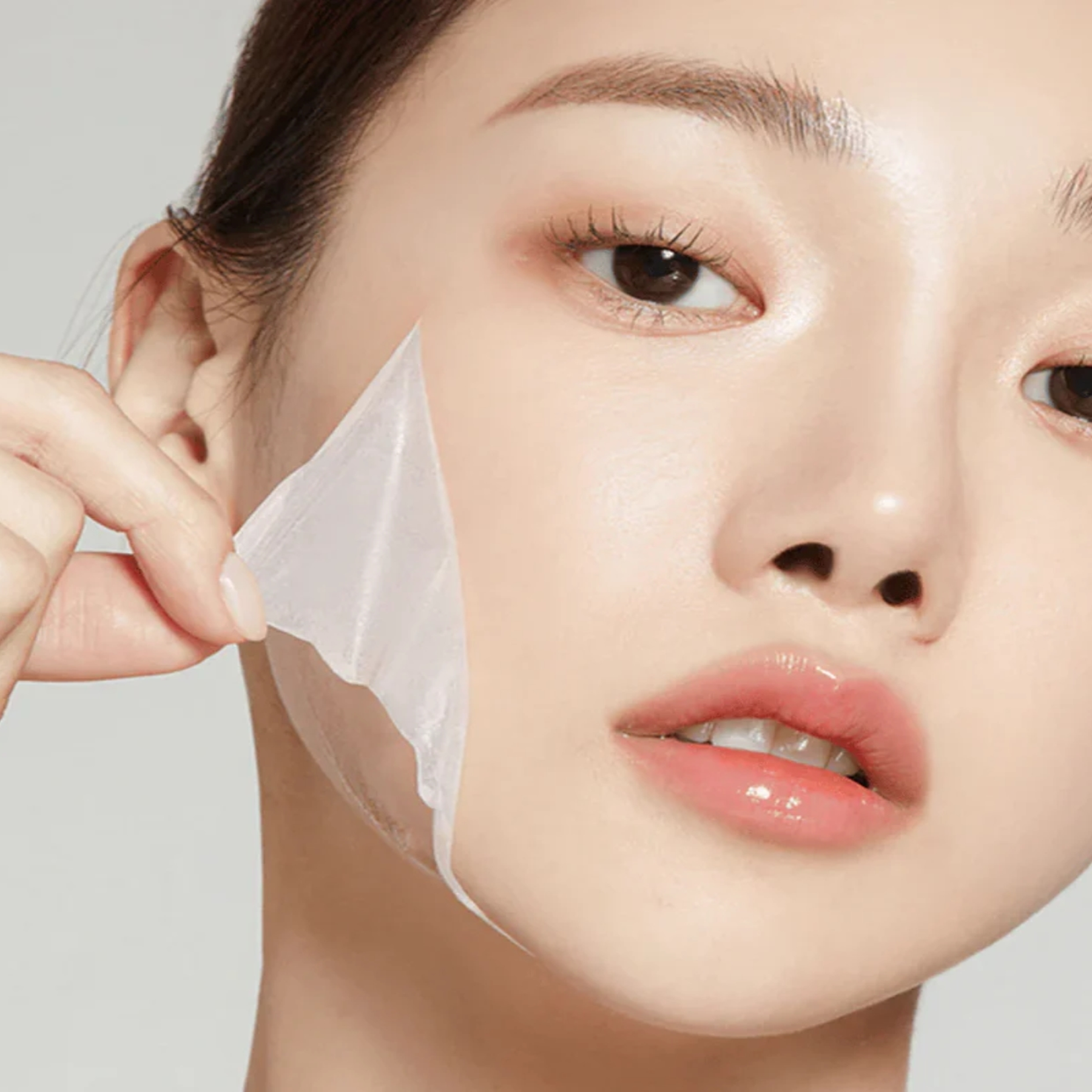 Medicube Collagen Night Wrapping Mask available on Qasr Jamal Store