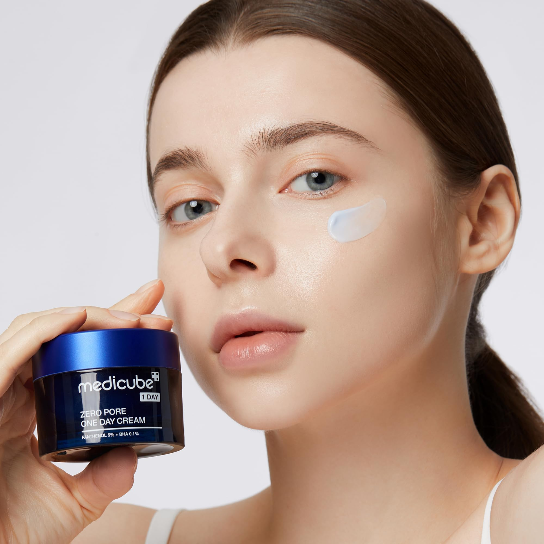 Medicube Zero Pore One Day Cream available on Qasr Jamal Store